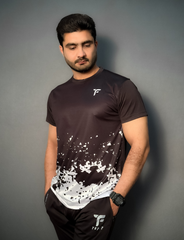 Men Crystal Design Half Sleeve T shirt in Black